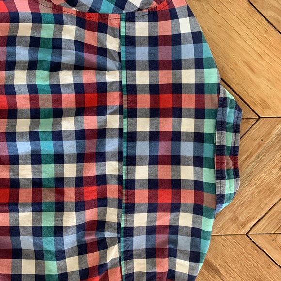 Women’s button up top - Picture 4 of 5